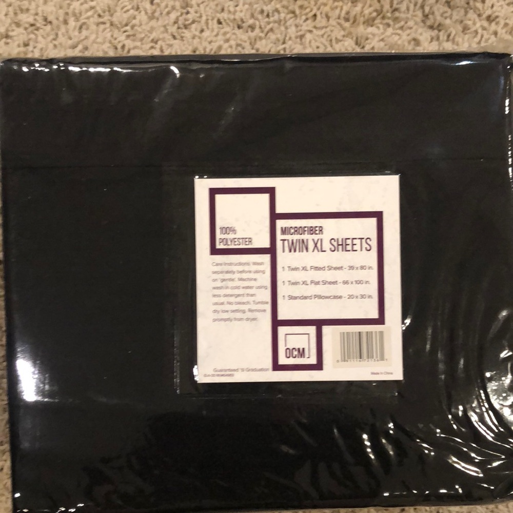 NWT Twin XL Microfiber sheet set.